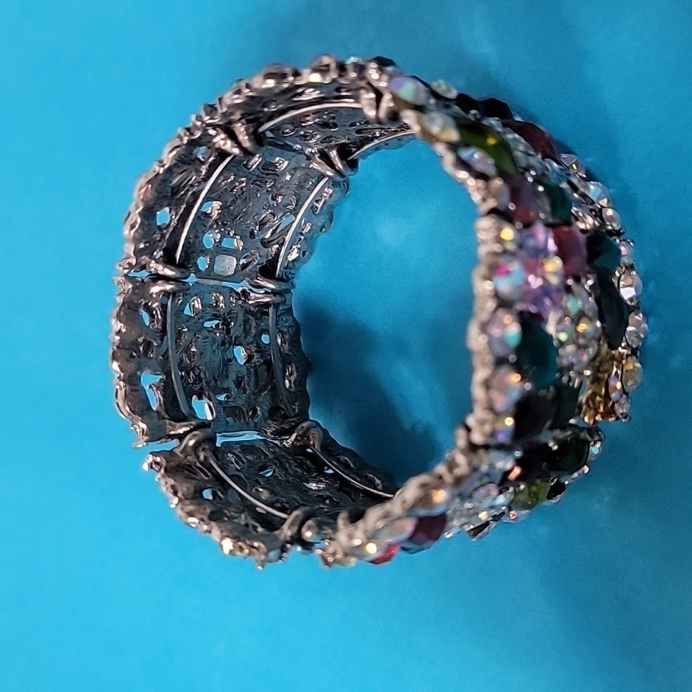 Cocktail Colorful Multi-Color Embellished Floral Rhinestone Stretchable Bangle - Picture 10 of 11